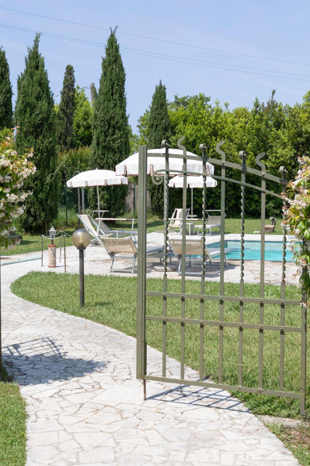 Fattoria Il Giardo Apartment Pietrasanta Ngoại thất bức ảnh
